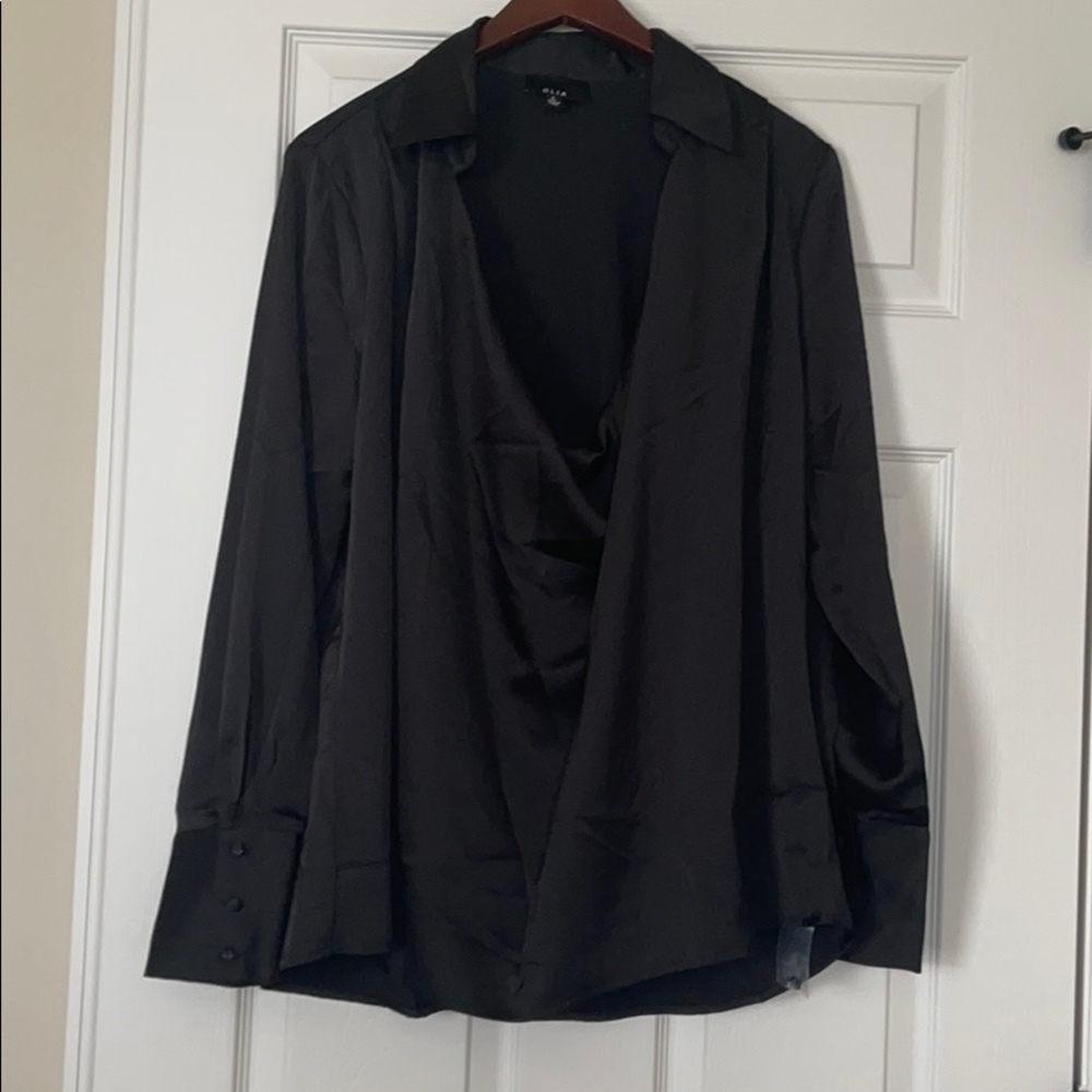Satin collared drape blouse